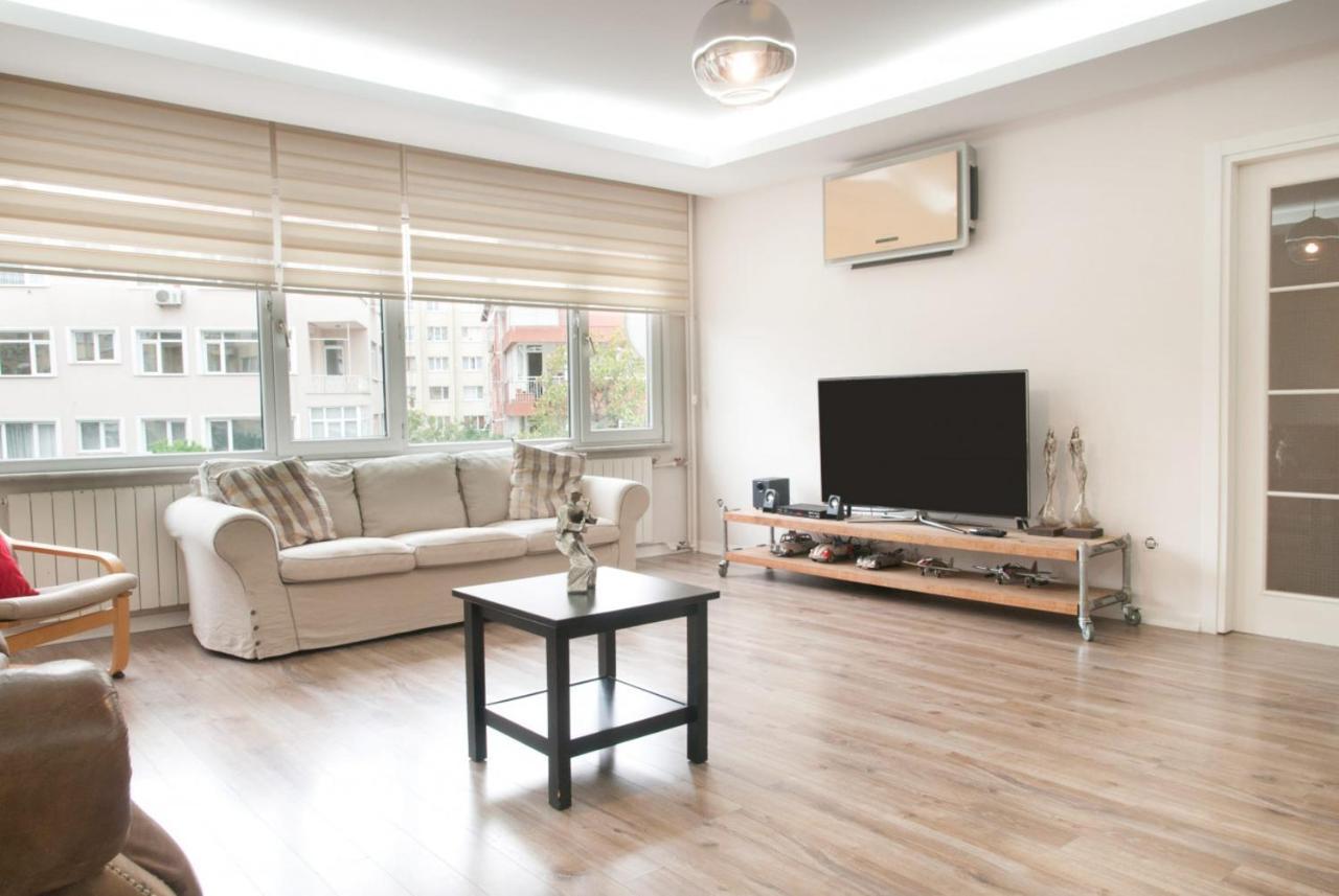 اسطنبول Central And Vibrant Flat With Balcony In Besiktas المظهر الخارجي الصورة