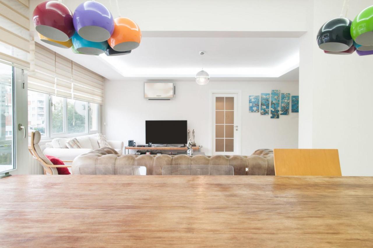 اسطنبول Central And Vibrant Flat With Balcony In Besiktas المظهر الخارجي الصورة